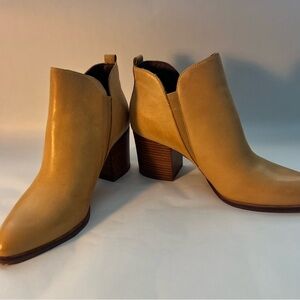 Donald J. Pliner Camel Leather Ankle Boots